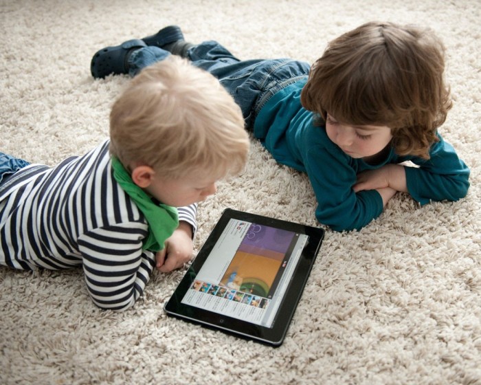 мультики на планшете - хорошее решение для современных детей