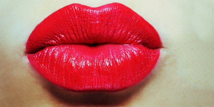 lip-plumping-beauty-promo[1]