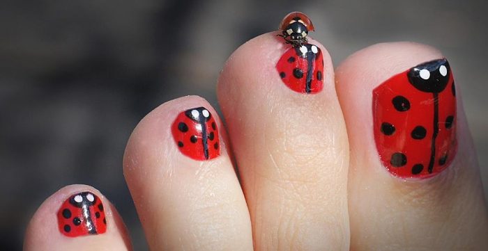 Pedicure - Ladybug.