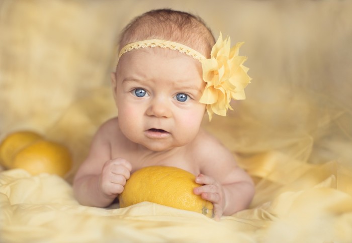 Фотосессия для новорожденных детей: сочный лимон