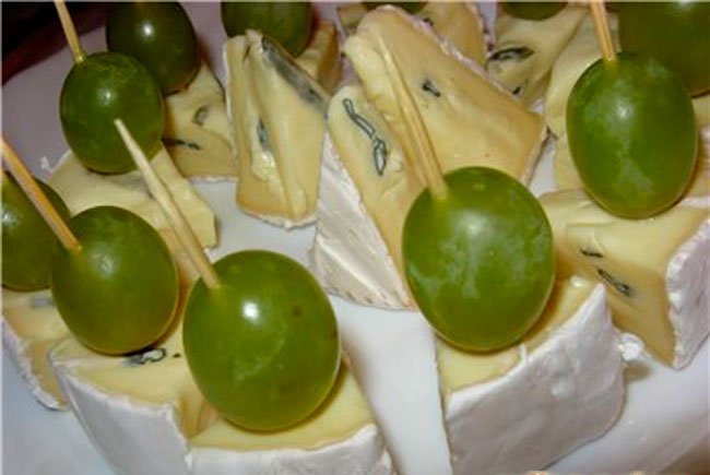 Canape with cheese and grapes.