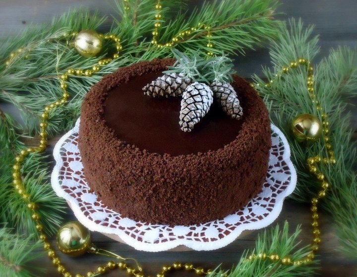 Decoration of New Year's cake