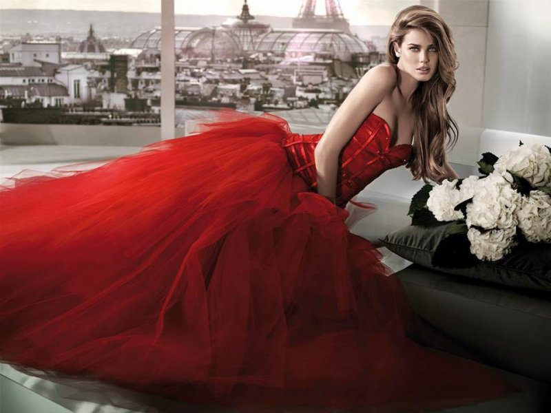 Макияж на свадьбу под красное платье
