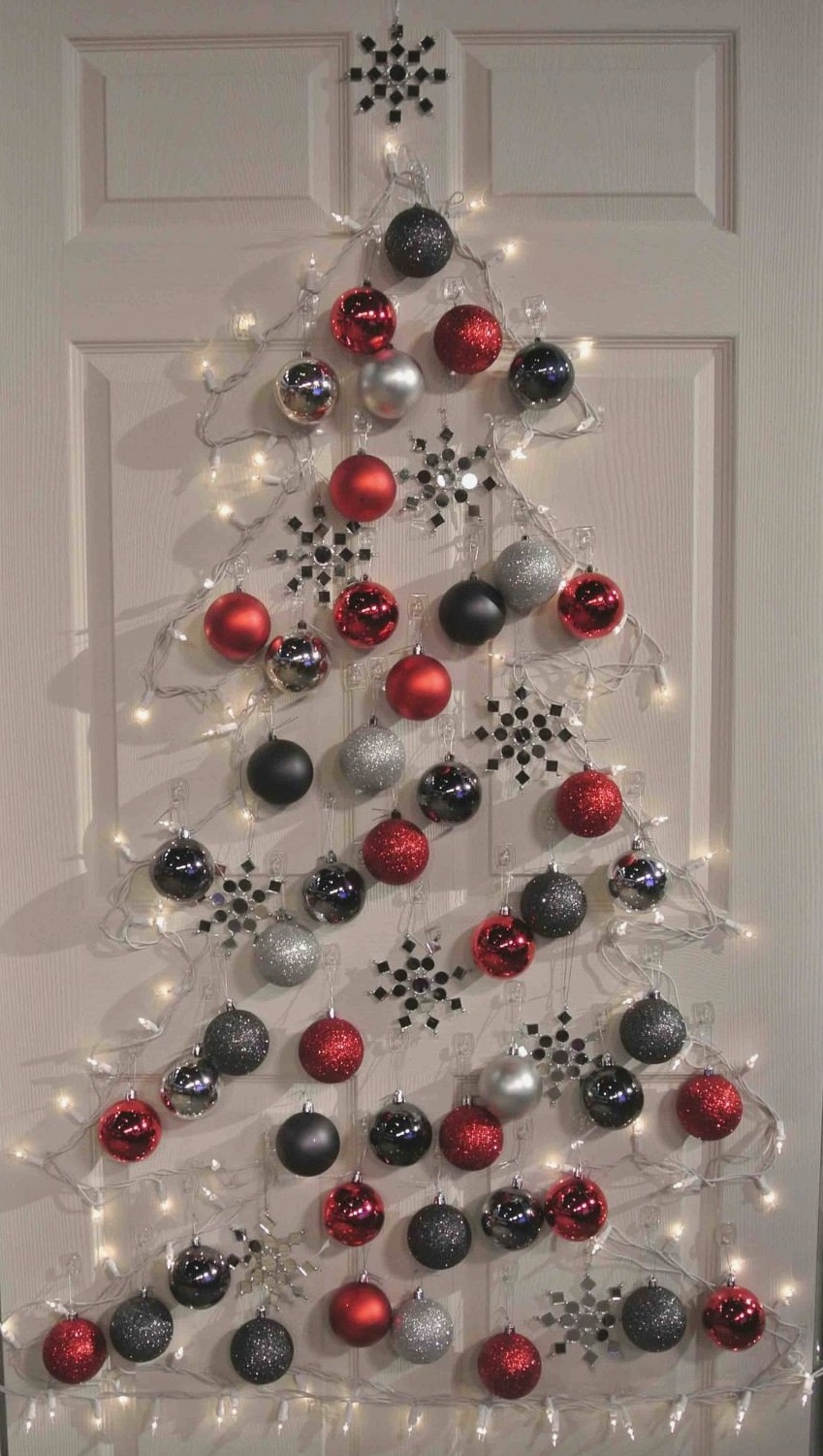 Božićno drvce na zidu sa svojim vlastitim rukama