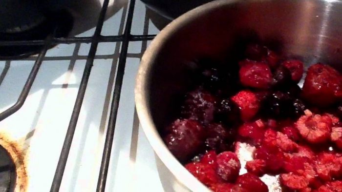 Kisel da Berries surgelati conserva il gusto e le vitamine delle bacche