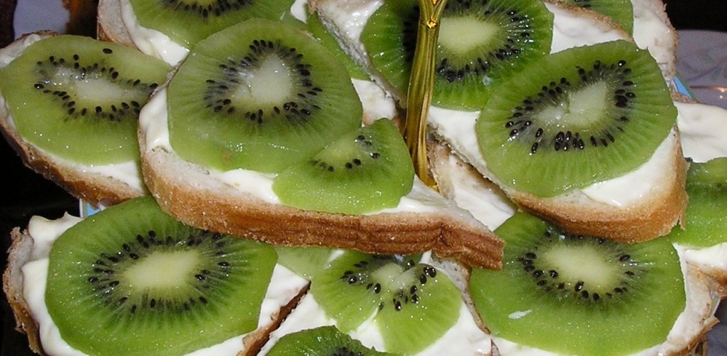 Sándwiches con kiwi