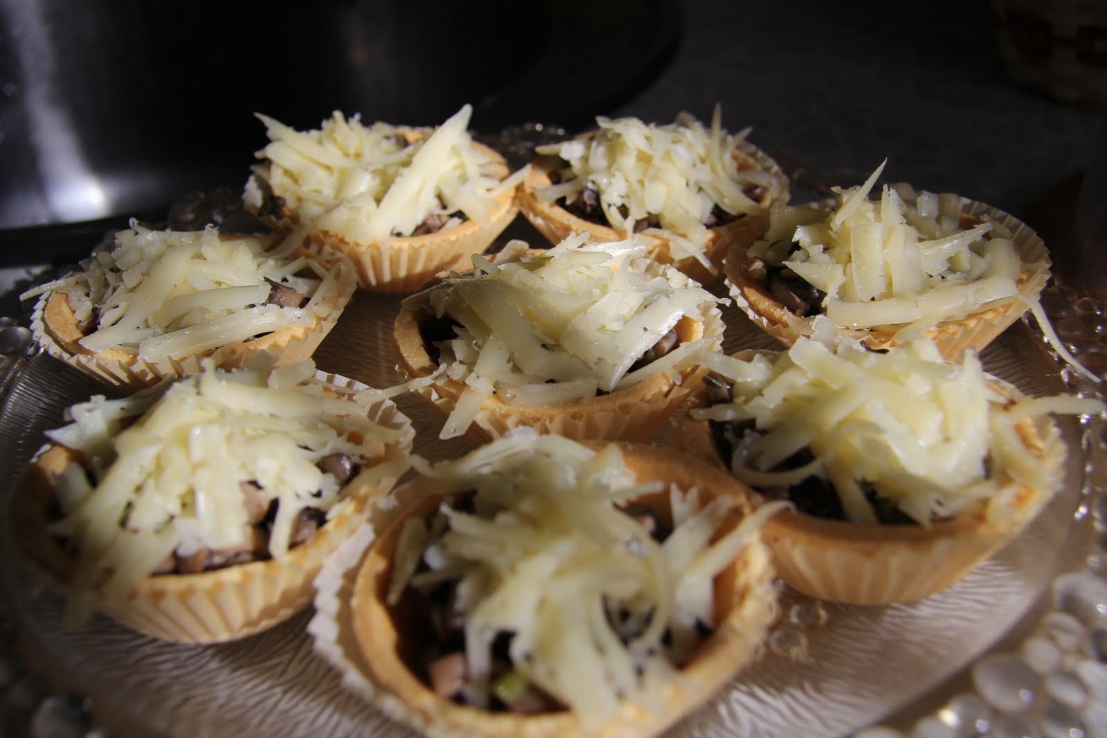 Tartlets with mushrooms and carrots