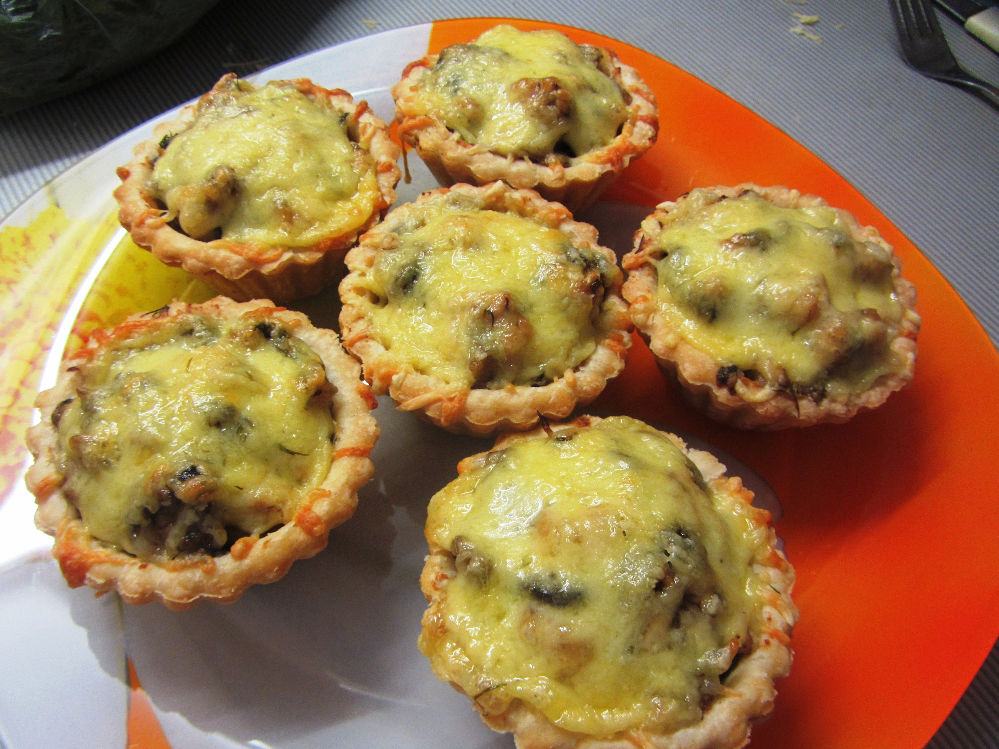 Recipe for tartlets with meat and mushrooms