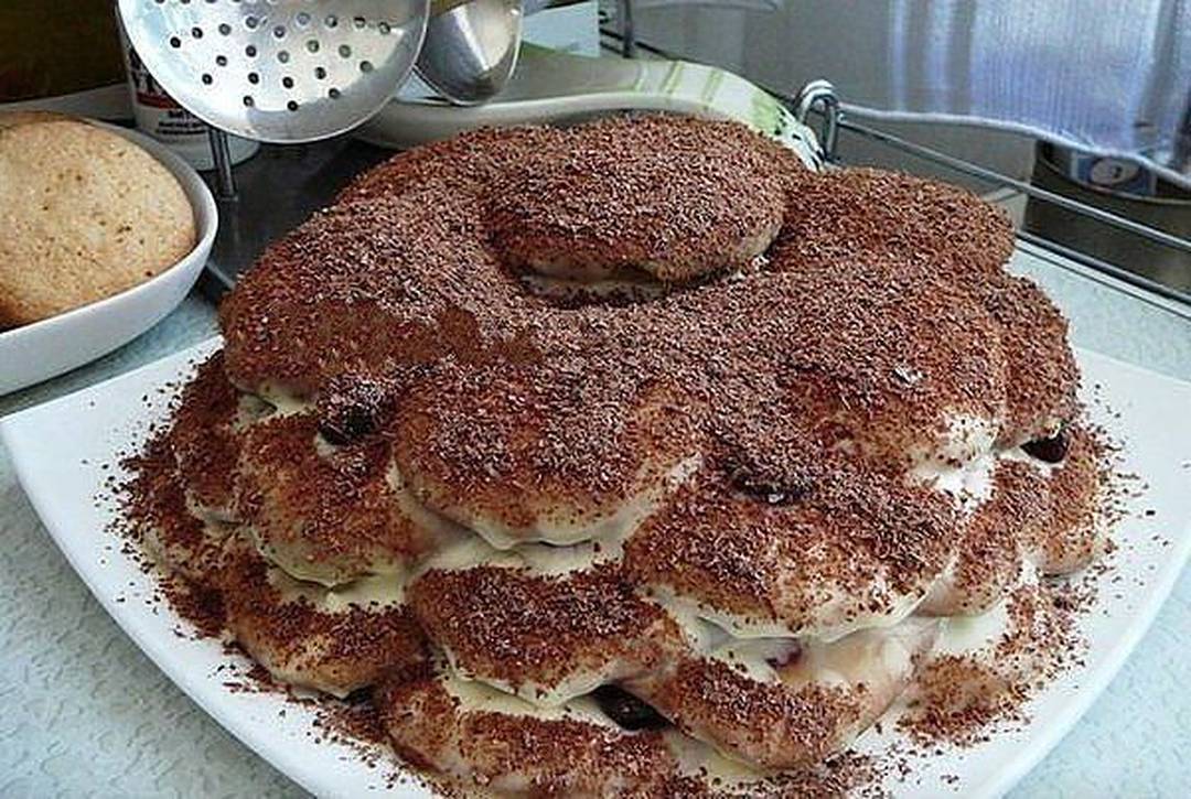 Gingerbread veya Kurabiye'den pişirmeden bir kaplumbağa kek nasıl yapılır