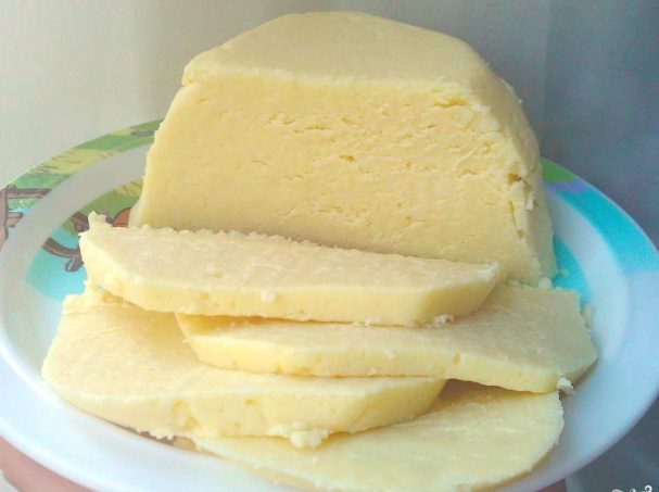 Домашний сыр из прокисшего кефира: рецепт.