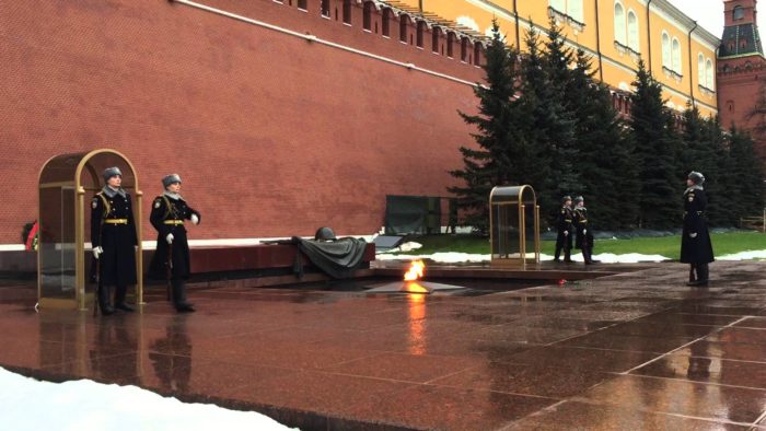 Мемориал в память о Великой Отечественной войне у стен Кремля