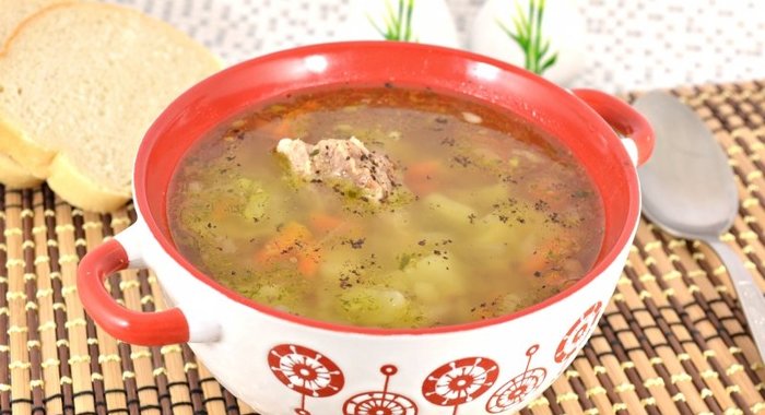 zuppa di bambini con la Turchia e grano saraceno: ricetta