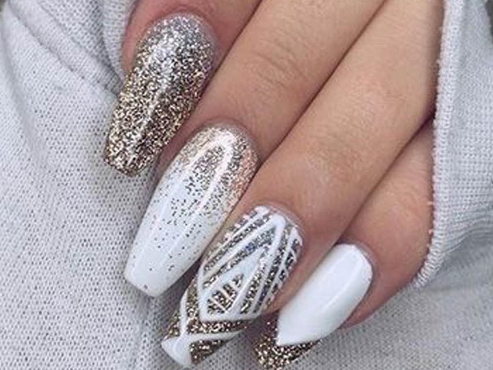Manicure for the New Year White: Ideas 2022