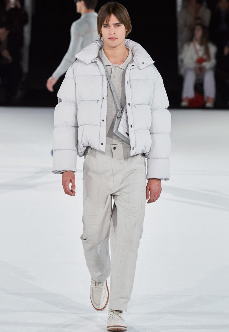 Модная в этом году мужская куртка-пуховик 