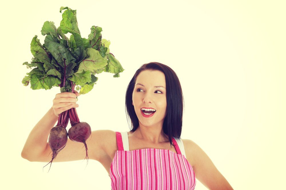 woman_eat_beet_1