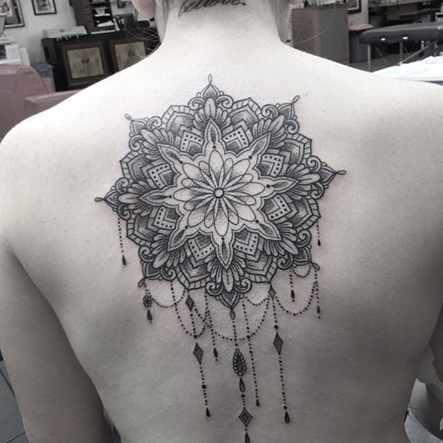 men-show-upper-back-simple-mandala-flower-tattoo