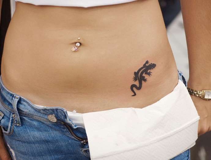 tattoo-on-a-stomach-for-girls-7e5wu3y4tf