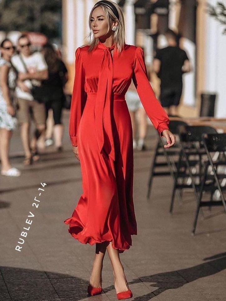 Красное платье в день всех влюбленных
