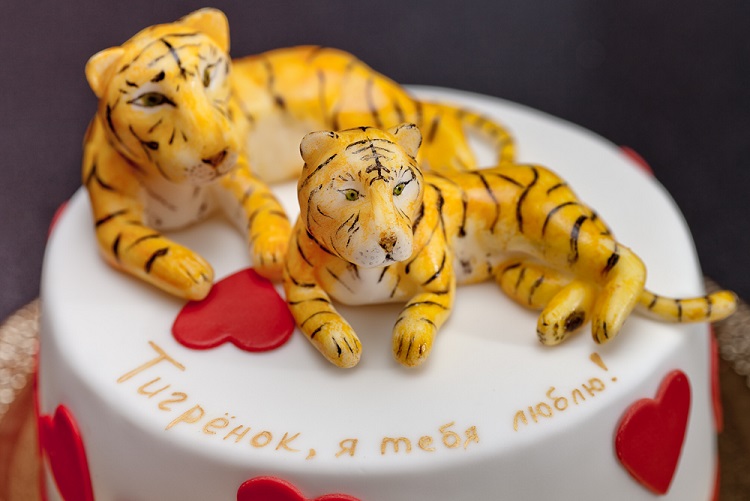 Dekoration des neuen Jahres Kuchen pro Jahr Tiger