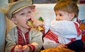 Рецепты русских блинов и начинок к ним на праздник народной Масленицы. Блины на Масленицу: традиции и обряды